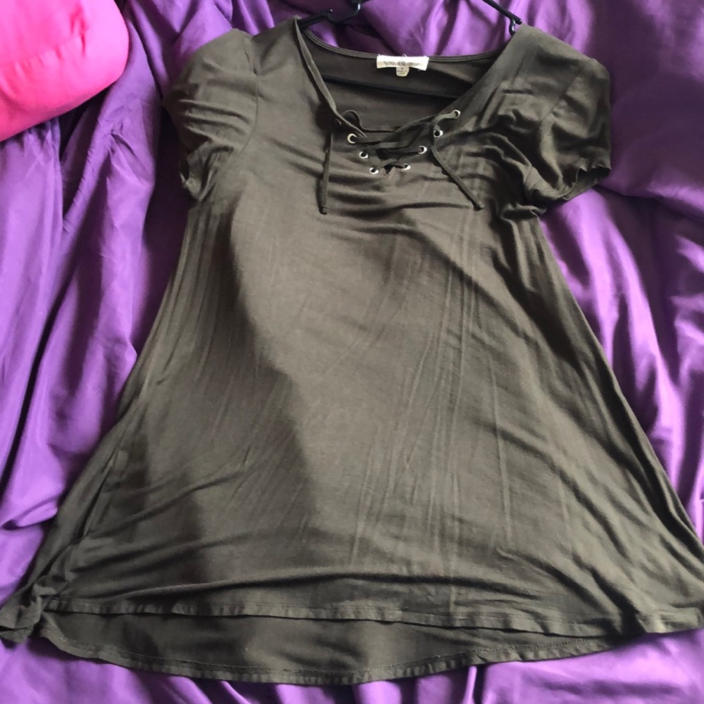 olive green oversized tee